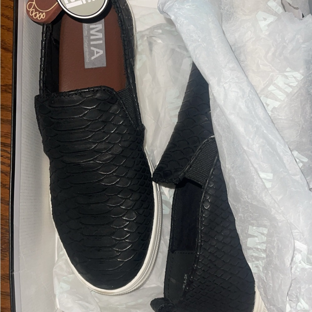 MIA sneaker - Picture 4 of 6